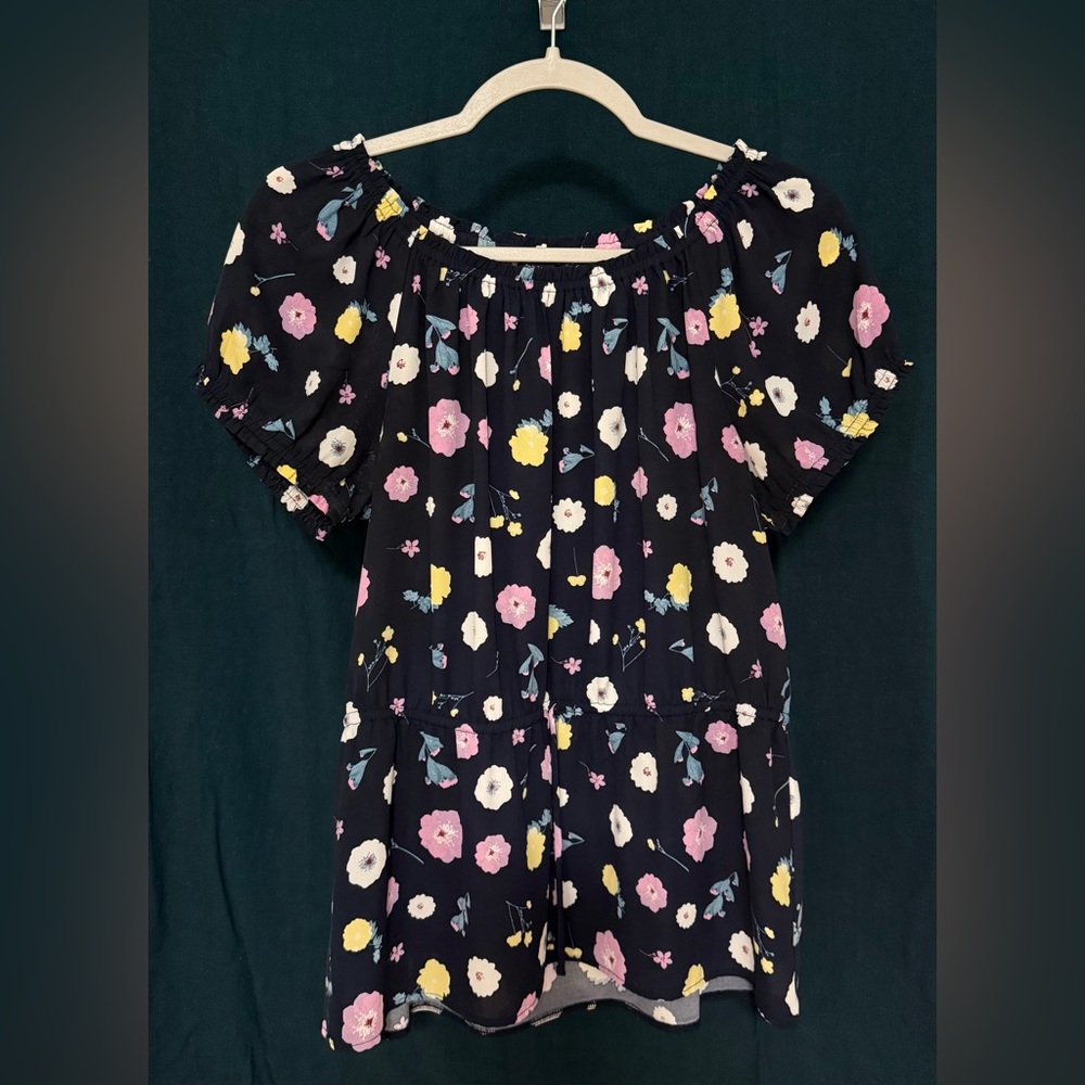 Ann Taylor Black Floral Puff Sleeve Top